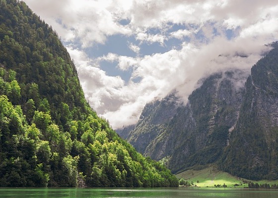 Image for article Божества спускаються з гір, висловлюючи подяку